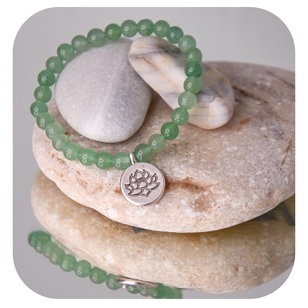 Aventurin-Mala-Armband mit Lotusanhänger | Stein der Chancen | Handgefertigt in Österreich